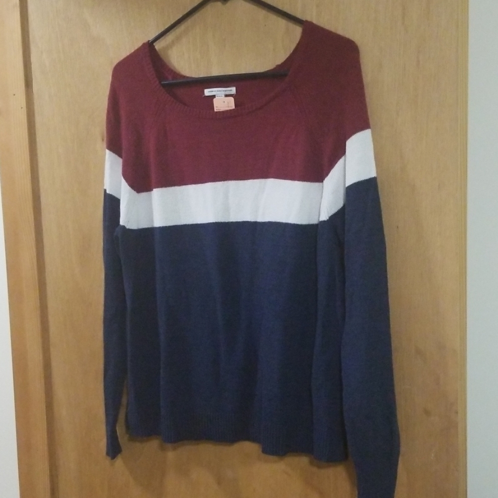 American Eagle Light Sweater